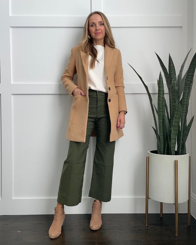 Can You Wear Cropped Wide Leg Pants in Winter Outfits? | Upstyle Can You Wear Cropped Wide Leg Pants in Winter Outfits? | Upstyle