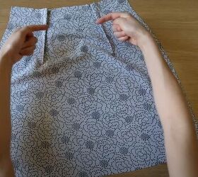 how to sew a super cute mini skirt, Front and back darts