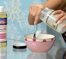 How to DIY a Castor Oil and Coconut Oil Mask for Super Soft Hair