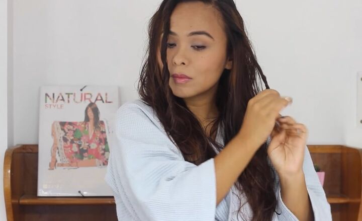 how to add texture to hair 3 easy wavy hair methods, Twisting hair