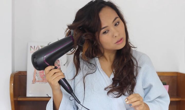 how to add texture to hair 3 easy wavy hair methods, Diffusing hair