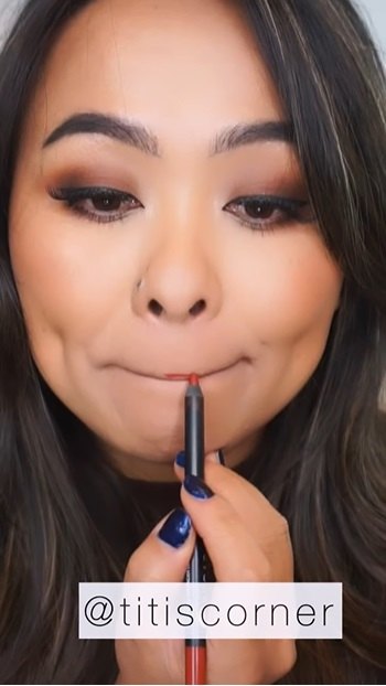 viral and super easy lipstick hack would you try this, Lining top lip