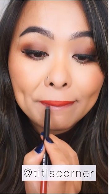 viral and super easy lipstick hack would you try this, Filling in top lip