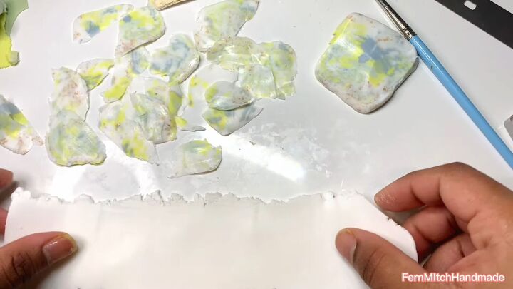 How to Make Pretty Gold Leaf Marble Polymer Clay Earrings | Upstyle