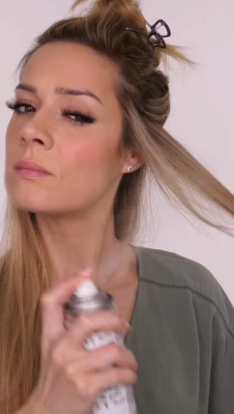 how to create waves in your hair with a straightener, Applying spray