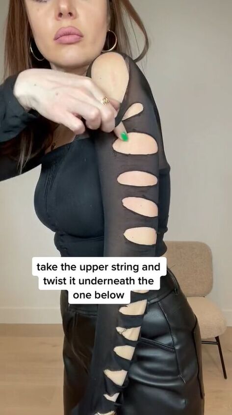 wow turn pantyhose into your next favorite top, Twisting fabric