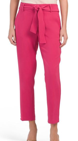 Pink pants for spring trends 2023