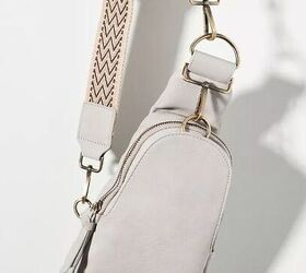 Sling bags as part of spring trends 2023