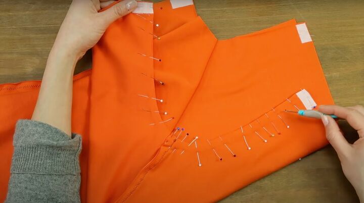 how to diy a cute tank top, Sewing armholes