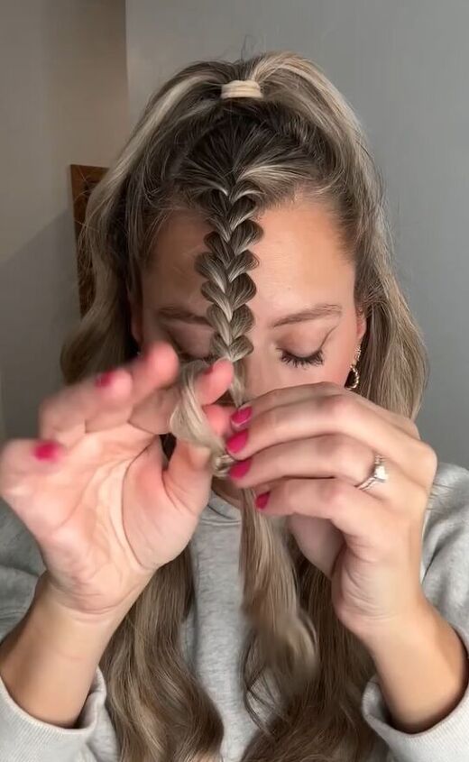 easy faux dutch braid tutorial, Threading ponytail