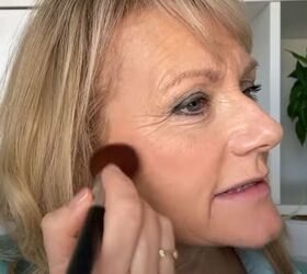 spring makeup tutorial an easy look for older women, Adding bronzer
