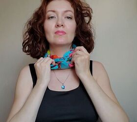 3 fun ways to wear a silk scarf on the neck, Perfecting scarf