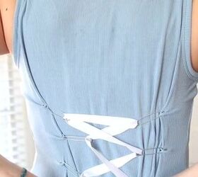 how to safety pin a dress to make it shorter A few easy safety pin alterations you can do right now! #stylehacks #diy  #diyfashion #diyproject #nosew #alterations
