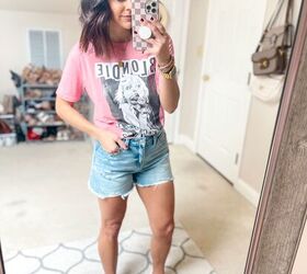 Why women are reaching for this $10 Walmart graphic tee on repeat