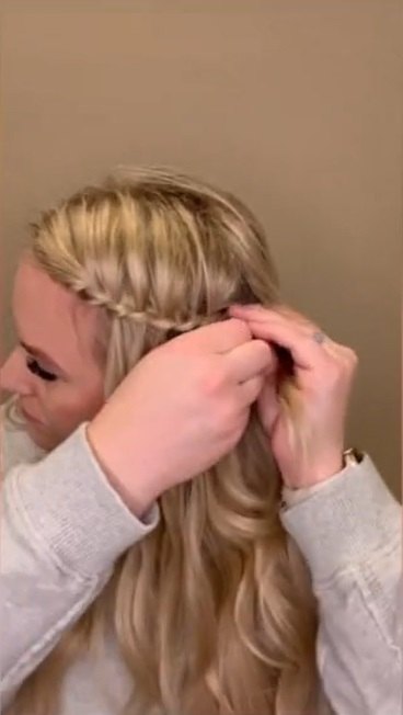 the easiest way to fake a waterfall braid, Pinning end