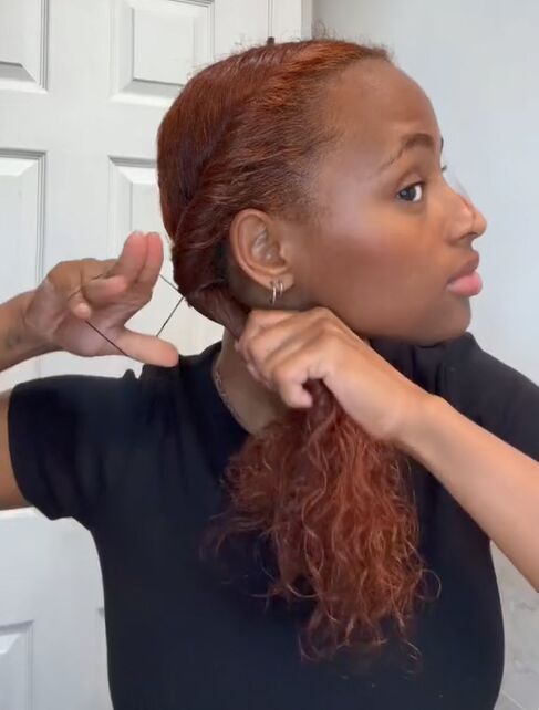 a twist tutorial that looks like braids, Adding hair elastic