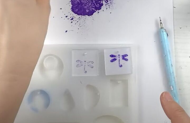 how to diy a cute resin dragonfly pendant, Dragonfly stamp