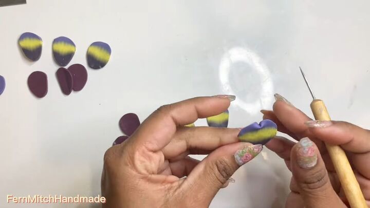 how to diy cute pansy earrings from polymer clay, Adding texture