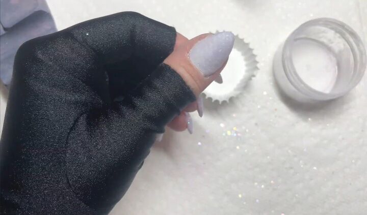 how to diy cute and easy mirror chrome nails, Applying dip powder