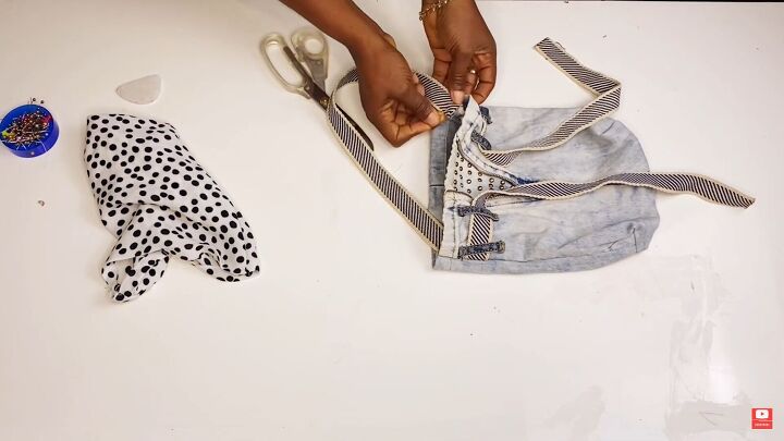 Adding Stap How to DIY a Cute Denim Bag From Old Jeans | Upstyle