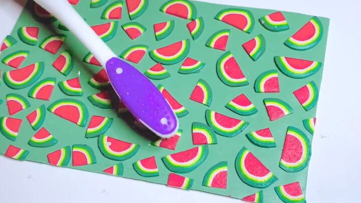 how to diy cute and fun watermelon earrings, Creating design