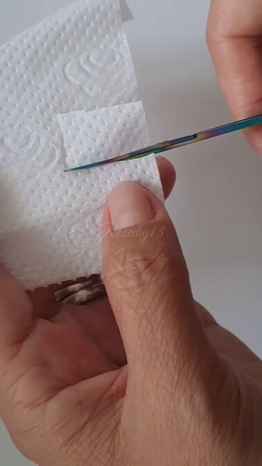 awesome hack how to diy nail extensions using tissue and baby powder, Cutting tissue