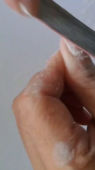 awesome hack how to diy nail extensions using tissue and baby powder, Filing nail
