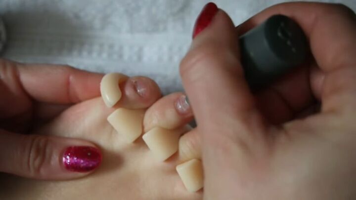 how to paint your toenails diy pedicure tutorial, Applying nail foundation