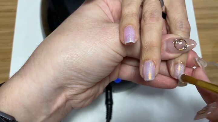 easy sheer color nail polish tutorial, Adding glitter