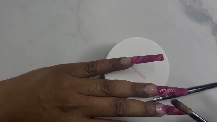 easy purple and pink nail art tutorial, Creating ombre effect