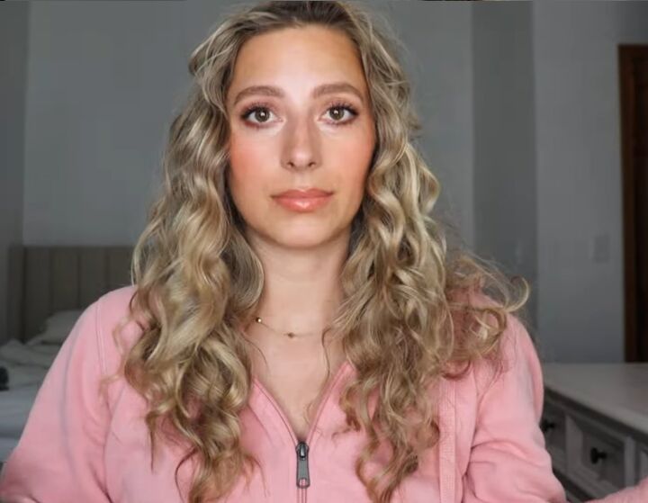 how to create gorgeous heatless curls with a robe tie, Heatless curls with robe tie