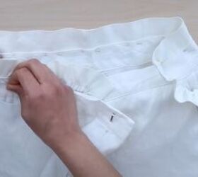 how to upcycle cute ruffle pants, Inserting the ruffles