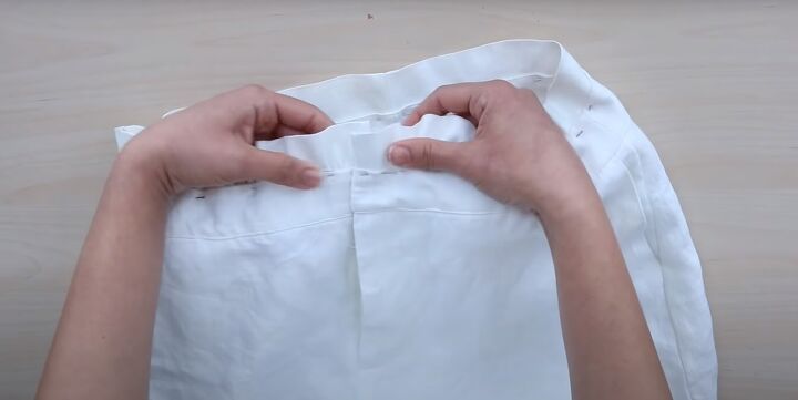 how to upcycle cute ruffle pants, Inserting the ruffles