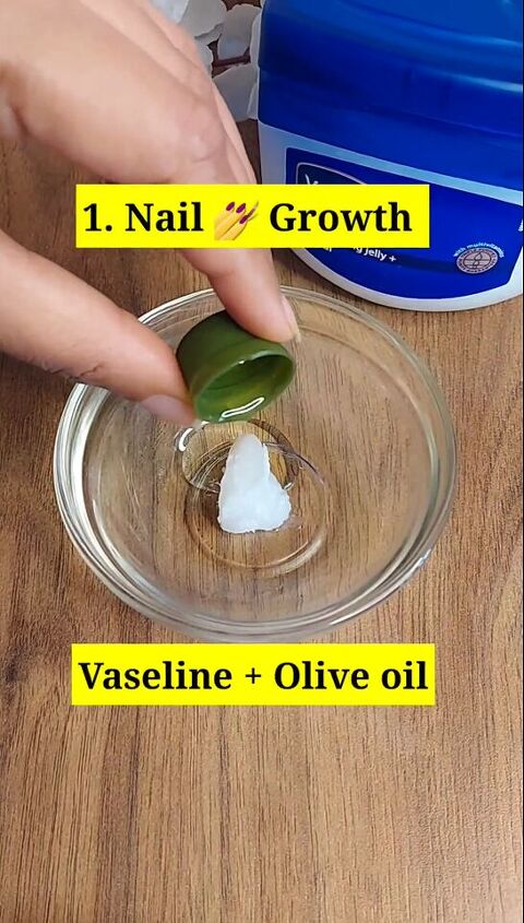 5 beauty hacks using vaseline, Mixing Vaseline and olive oil