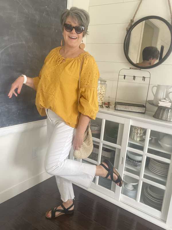what to wear with gold eyelet peasant blouse