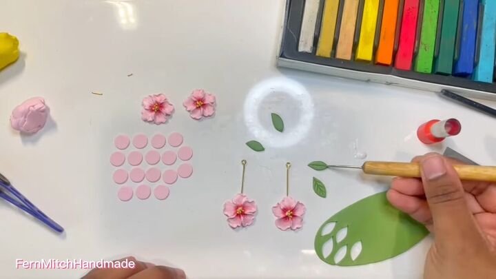 how to diy cute blossom earrings, Making leaves