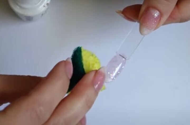 easy french ombre gel nails tutorial, Using dish sponge