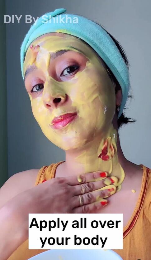 cover your body in this mask for better skin, Applying DIY body polish