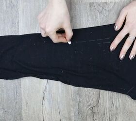 easy diy t shirt and leggings weaving tutorial, Marking out pattern