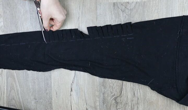 Easy DIY T-shirt and Leggings Weaving Tutorial | Upstyle