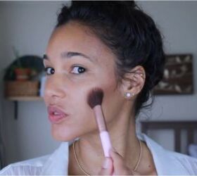how to do an easy soft natural makeup look, Applying blush