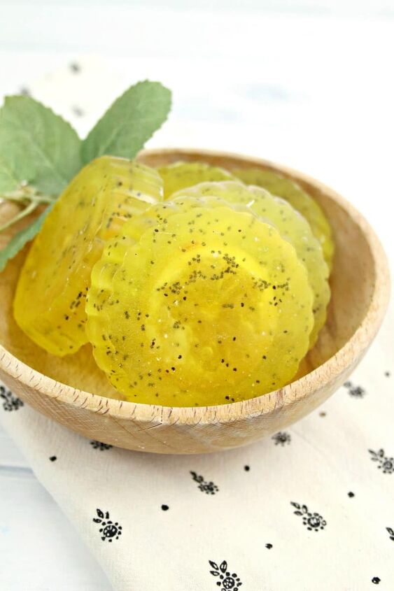 lemon poppy seed soap recipe to exfoliate your skin, Lemon Poppy Seed Soap Recipe to Exfoliate Your Skin