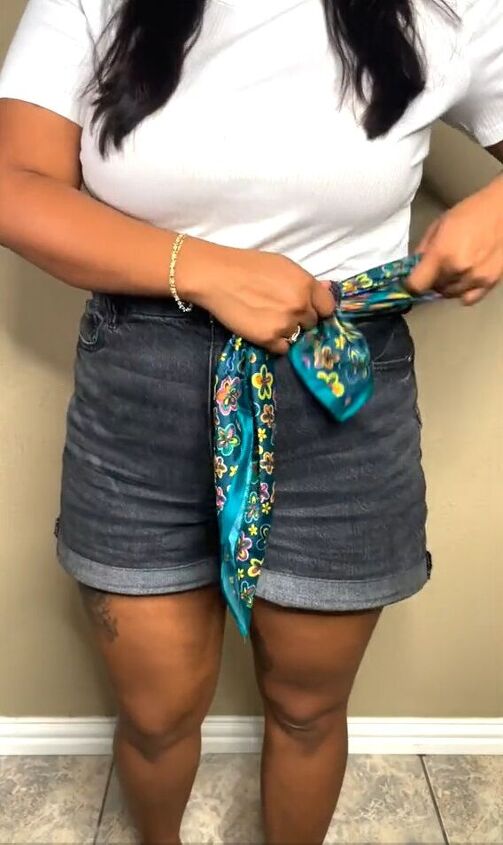 make your shorts fit better with a silk scarf, Placing scarf through belt loops