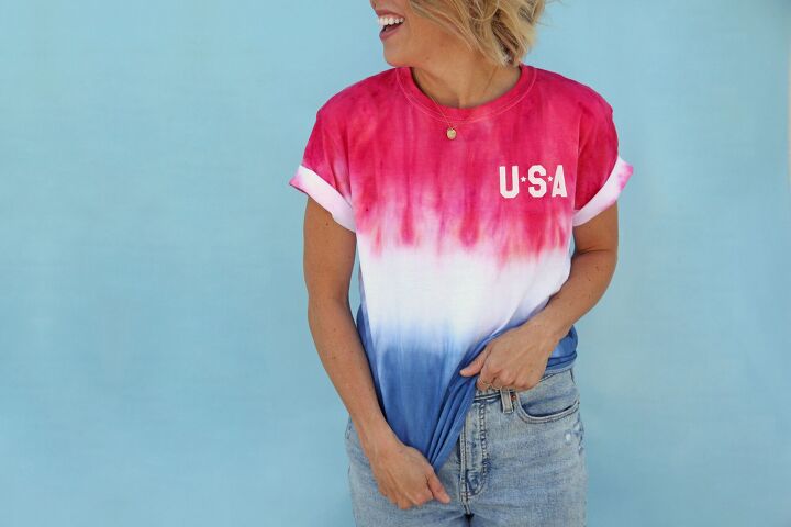 how to firecracker tie dye a t shirt, How to Firecracker Tie Dye a T Shirt a tutorial featured by Top US Craft Blog The Pretty Life Girls
