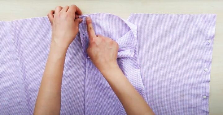 how to diy a cute off shoulder top, Attaching the sleeves