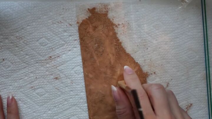 how to fix broken powder makeup without alcohol, Pulverizing the powder