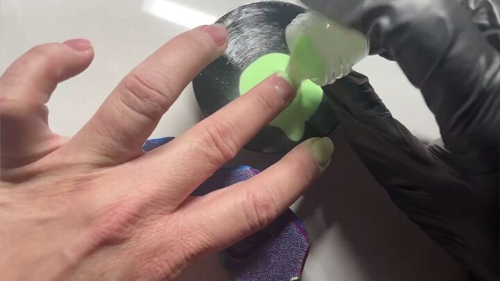 cute floral french tip nails tutorial, Applying green dip powder