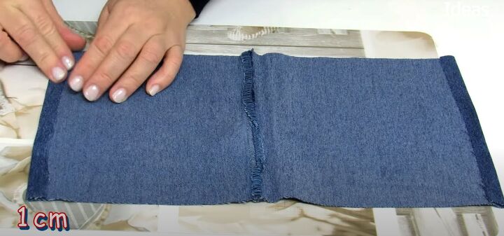 how to diy a cute pocket jean purse, Finishing edges