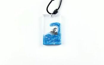 Learn Hot Epoxy Resin Tips & Tricks in This Sailboat Pendent Tutorial