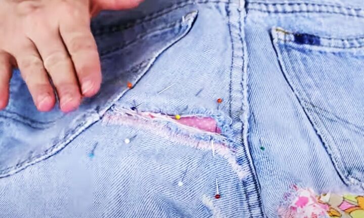 how to repair a hole in jeans, Pinning the patch